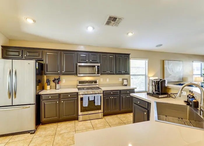Casa vacanze 4 Mi To Luke Afb: Family W/ Pool & Grill